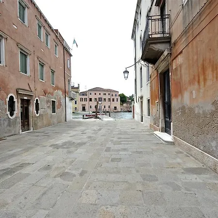 San Leonardo Apartman *