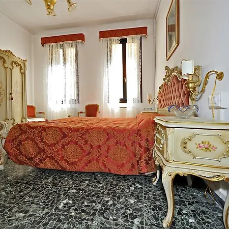 San Leonardo * البندقية